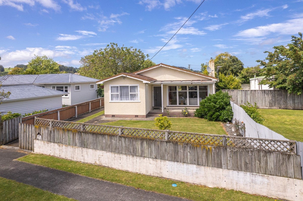 4 Salisbury Avenue, Whanganui East, Whanganui - Carousel 2