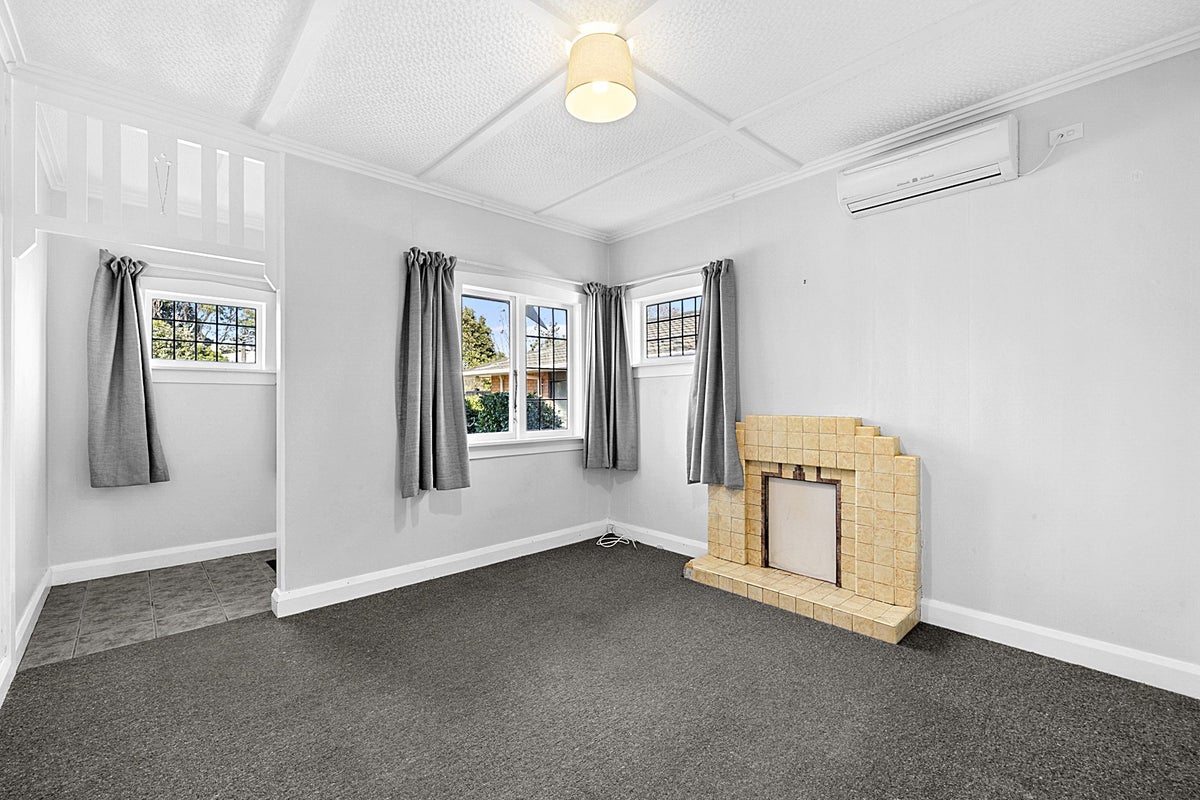 3 Shortland Street, Lower Vogeltown, New Plymouth - Carousel 2