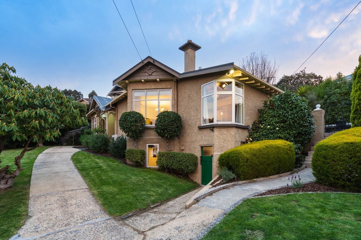 16 Burnett Street, Calton Hill, Dunedin - Carousel 2
