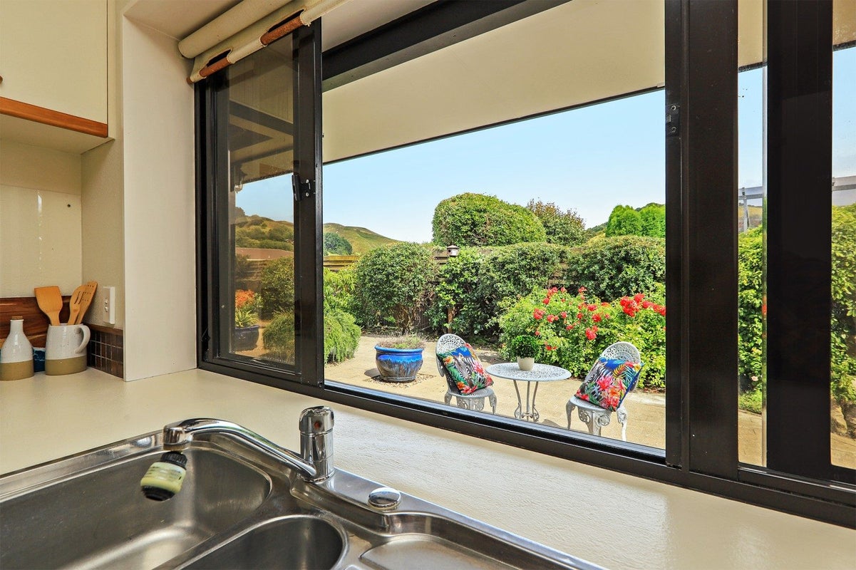 37 Anderson Road, Taradale, Napier - Carousel 2