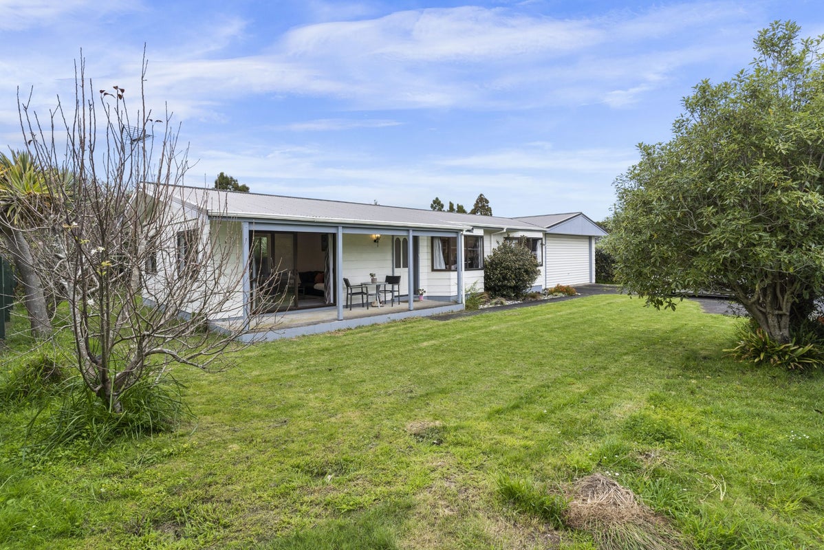 14A Karaka Street, New Lynn, Auckland - Carousel 1