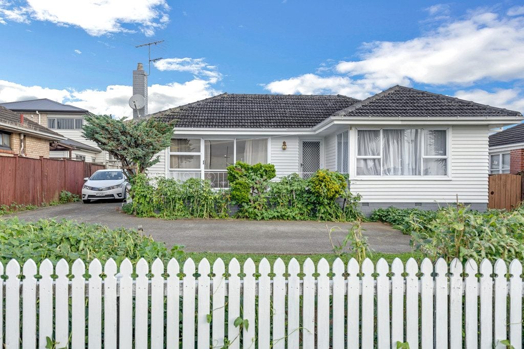 7 Reagan Road, Manukau, Auckland - Carousel 1