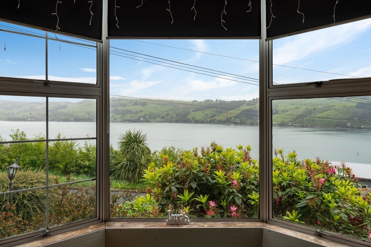 13 Junction Road, Ravensbourne, Dunedin - Carousel 1