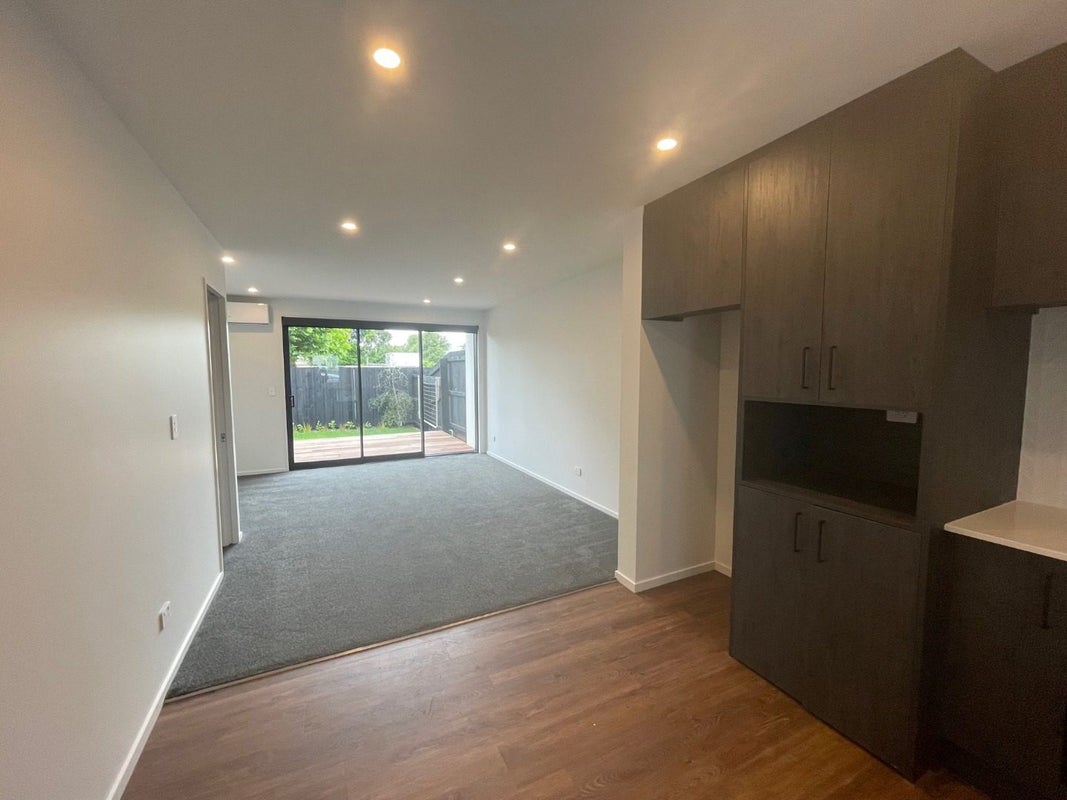 9/27 New Brighton Road, Shirley, Christchurch - Carousel 2