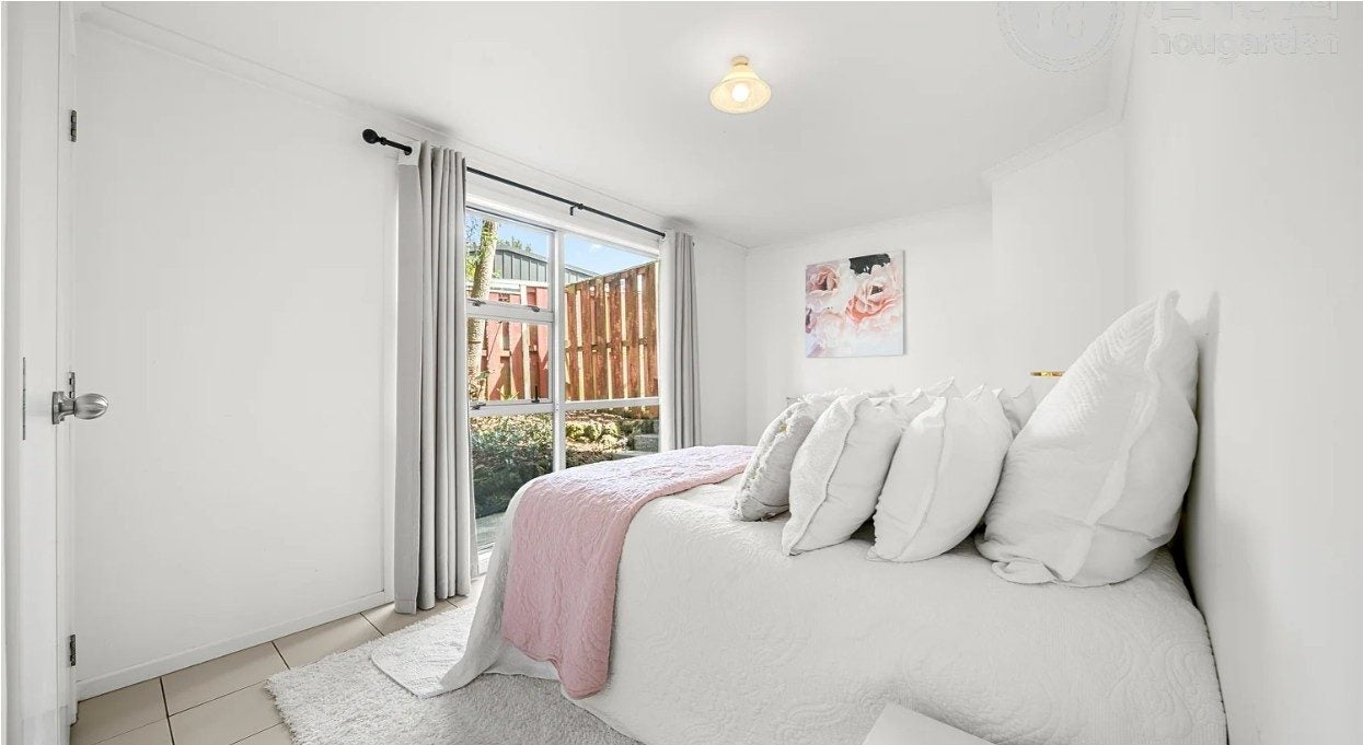 4 Blyton Lane, Pakuranga Heights, Auckland - Carousel 2