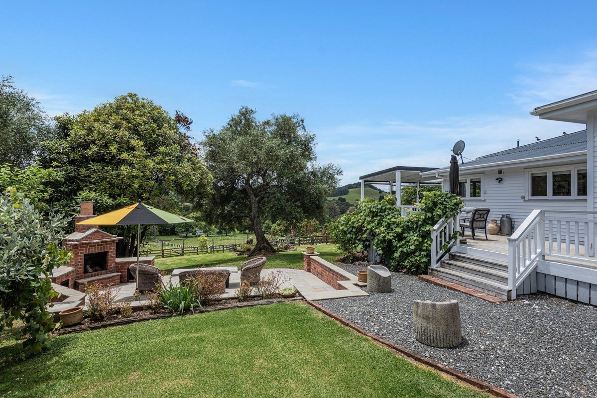 192 Vinegar Hill Road, Kauri, Kamo - Carousel 1