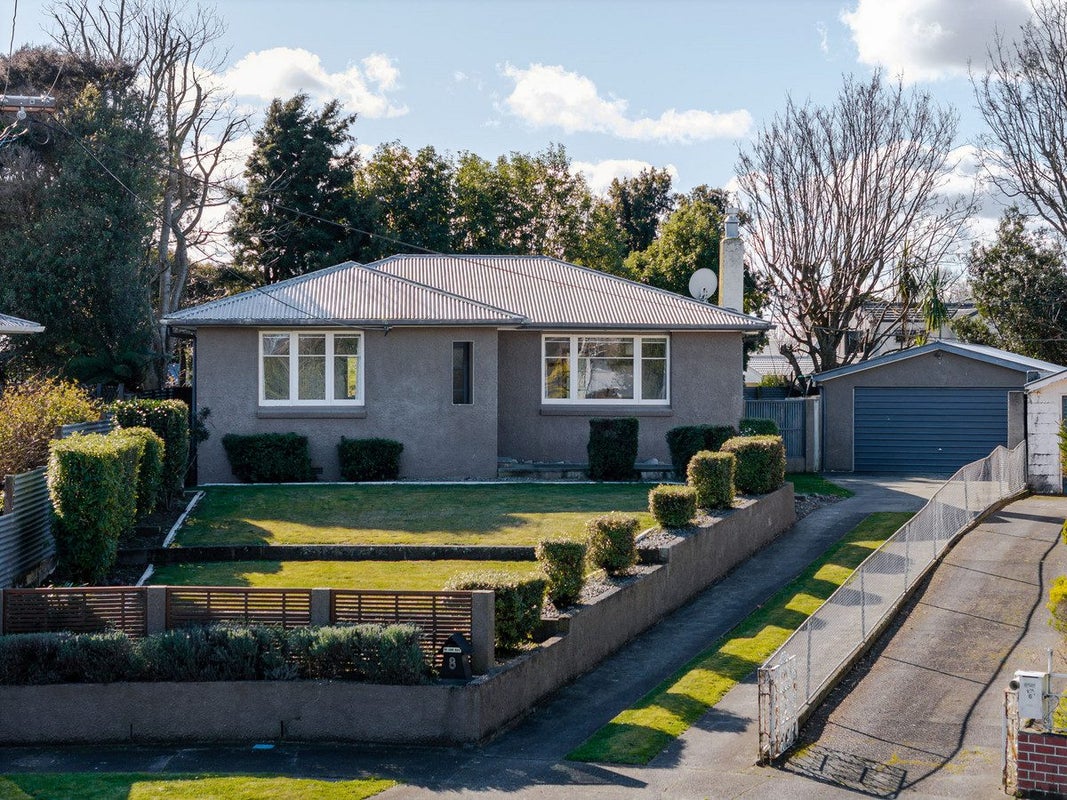 8 Stoke Place, Awapuni, Palmerston North - Carousel 1
