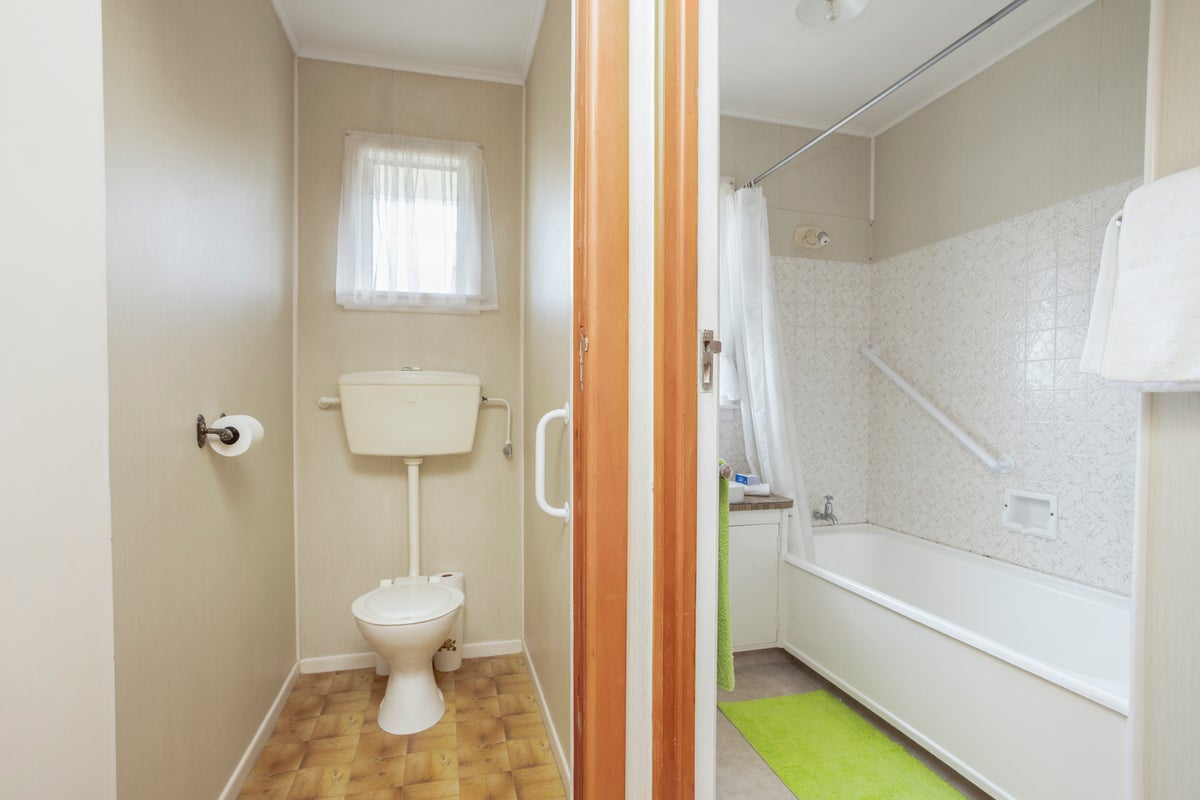 2/3 Paton Avenue, Papatoetoe, Auckland - Carousel 13