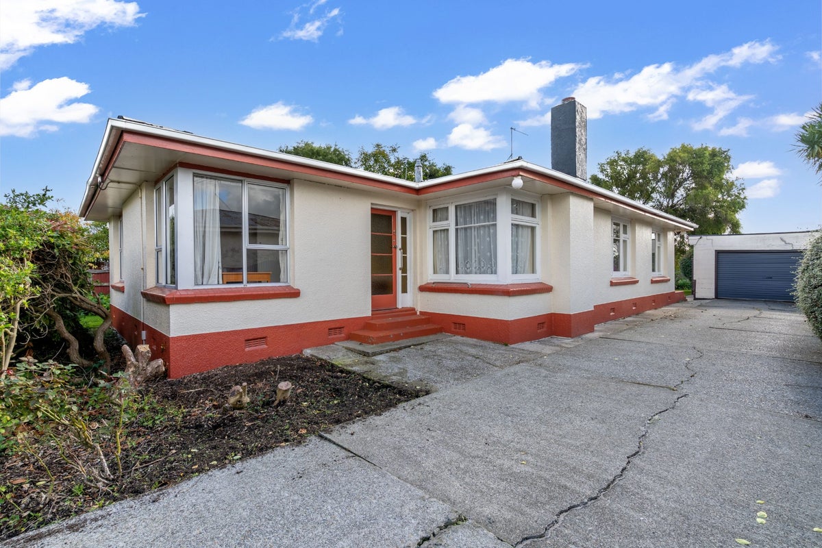 38 Nichol Street, Heidelberg, Invercargill - Carousel 1