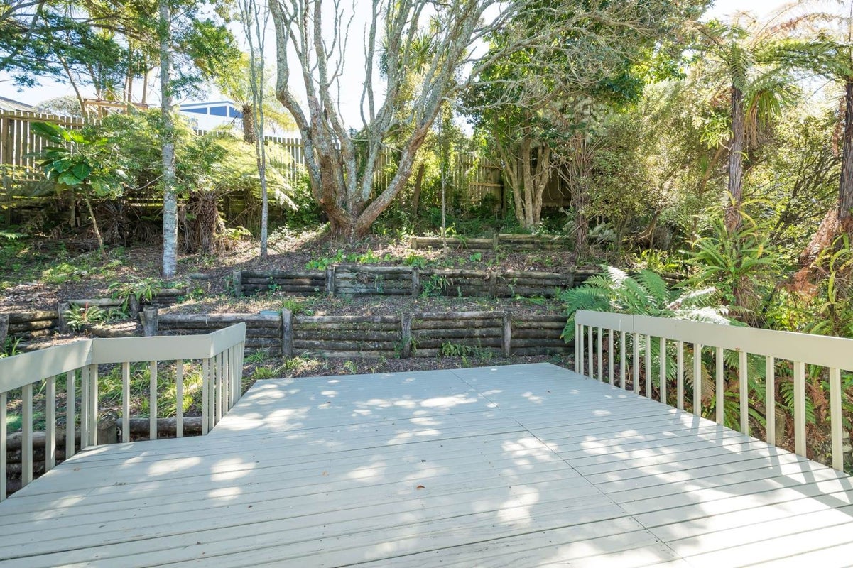 13 Malters Place, Browns Bay, North Shore City, Auckland - Carousel 21