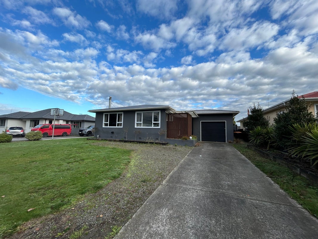 12 Birmingham Street, Takaro, Palmerston North - Carousel 2