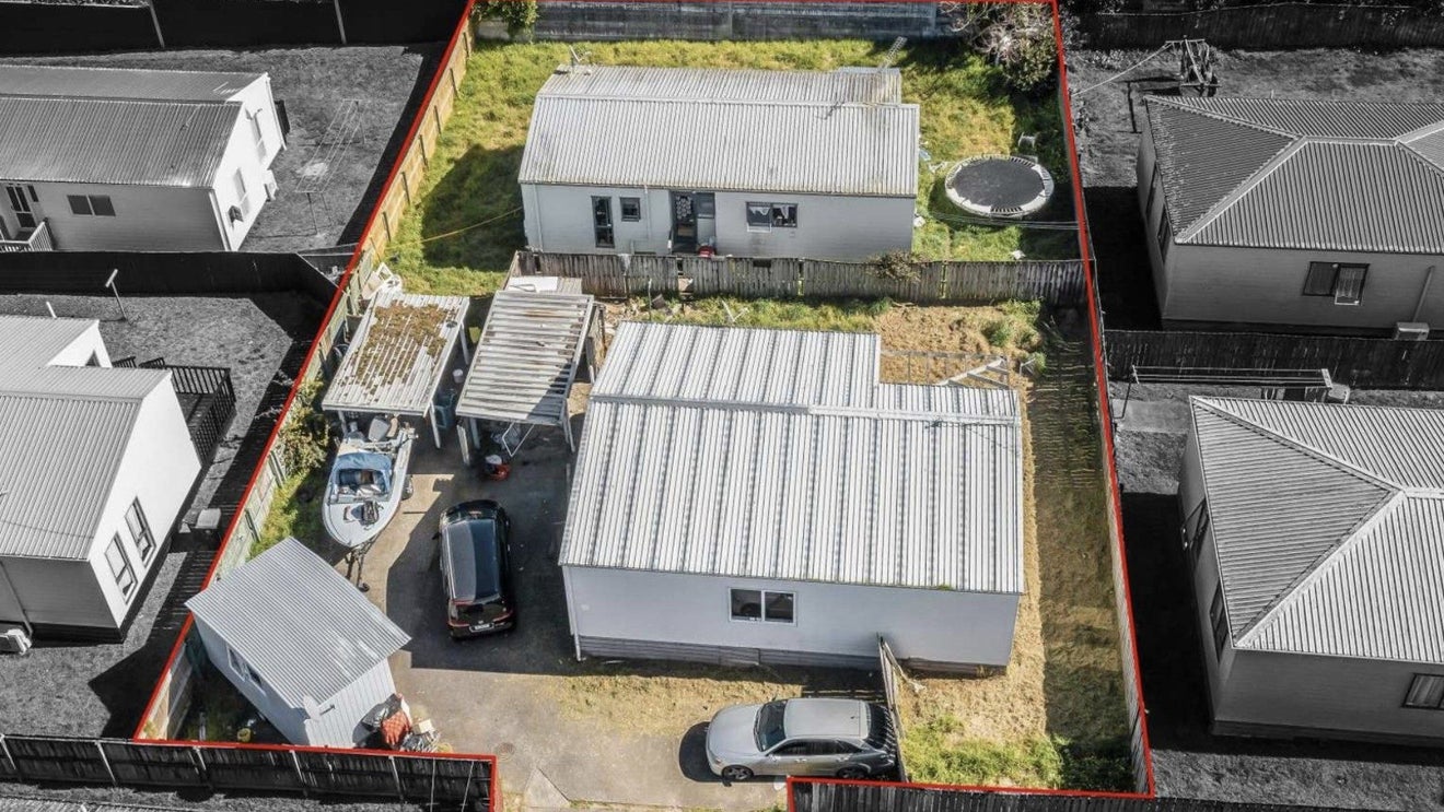 41 Solveig Place, Randwick Park, Auckland - Carousel 1