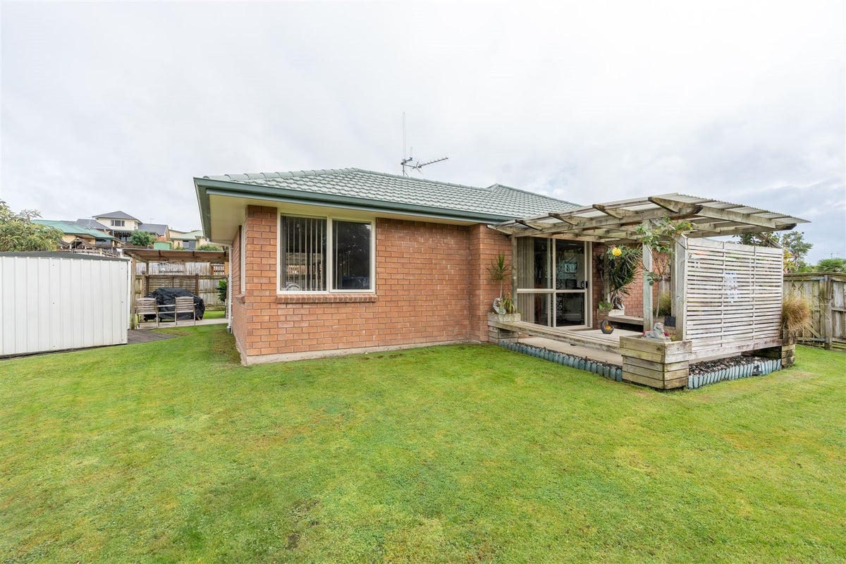 19 Rochester Place, Nawton, Hamilton - Carousel 16