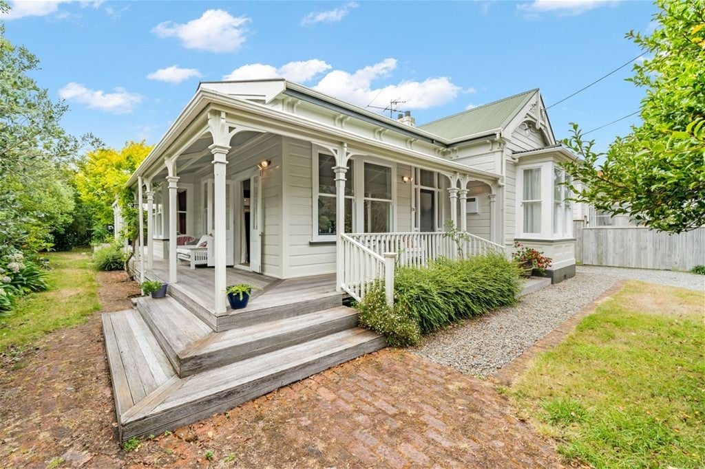 36 Britannia Street, Petone, Lower Hutt - Carousel 2
