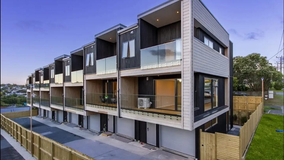 5/64 Pupuke Road, Hillcrest, Auckland - Carousel 1