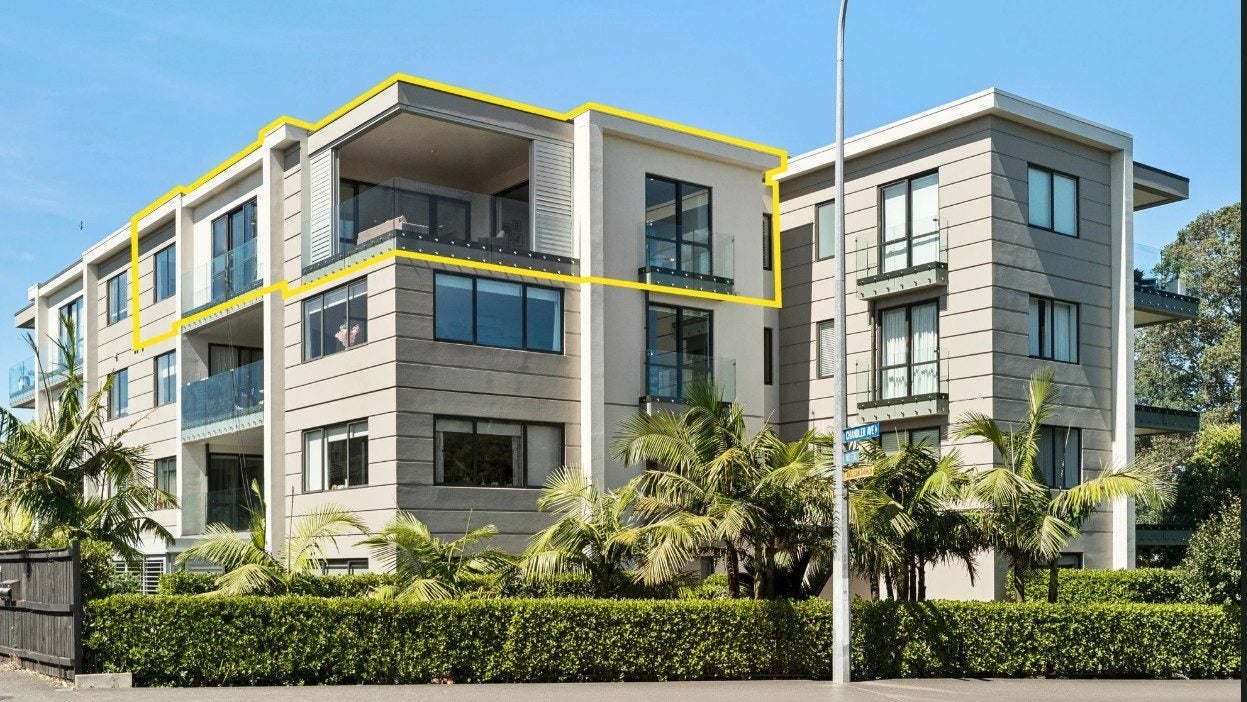 402/2A Raurenga Avenue, Royal Oak, Auckland - Carousel 1