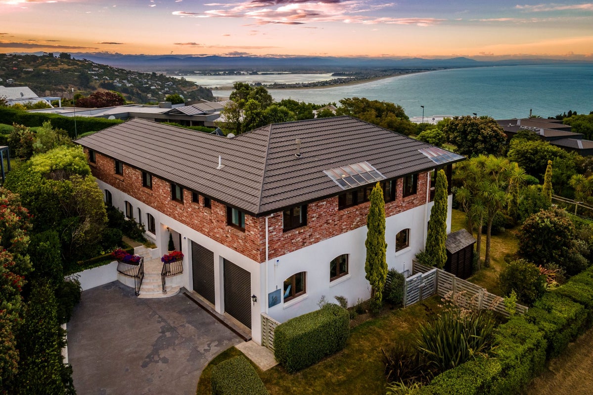 12 Godley Drive, Scarborough, Christchurch - Carousel 2
