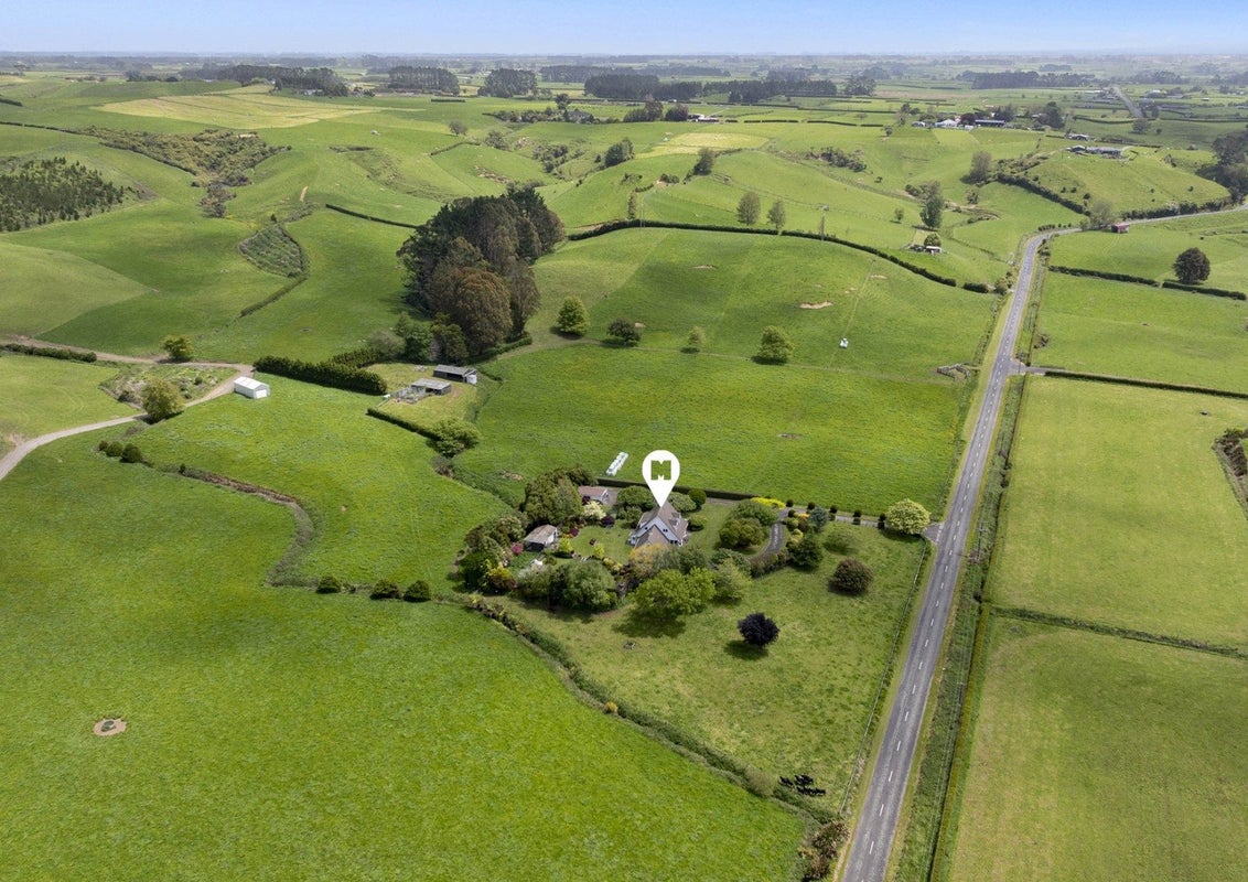 136 Bird Road, Bird Road, Stratford - Carousel 39