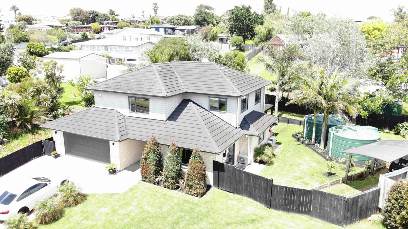 4 Pony Park Place, Beachlands, Auckland - Carousel 2