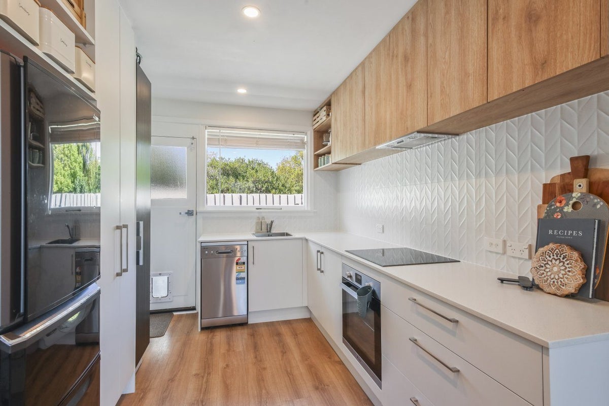 4/46 Harvey Terrace, Richmond, Christchurch - Carousel 2