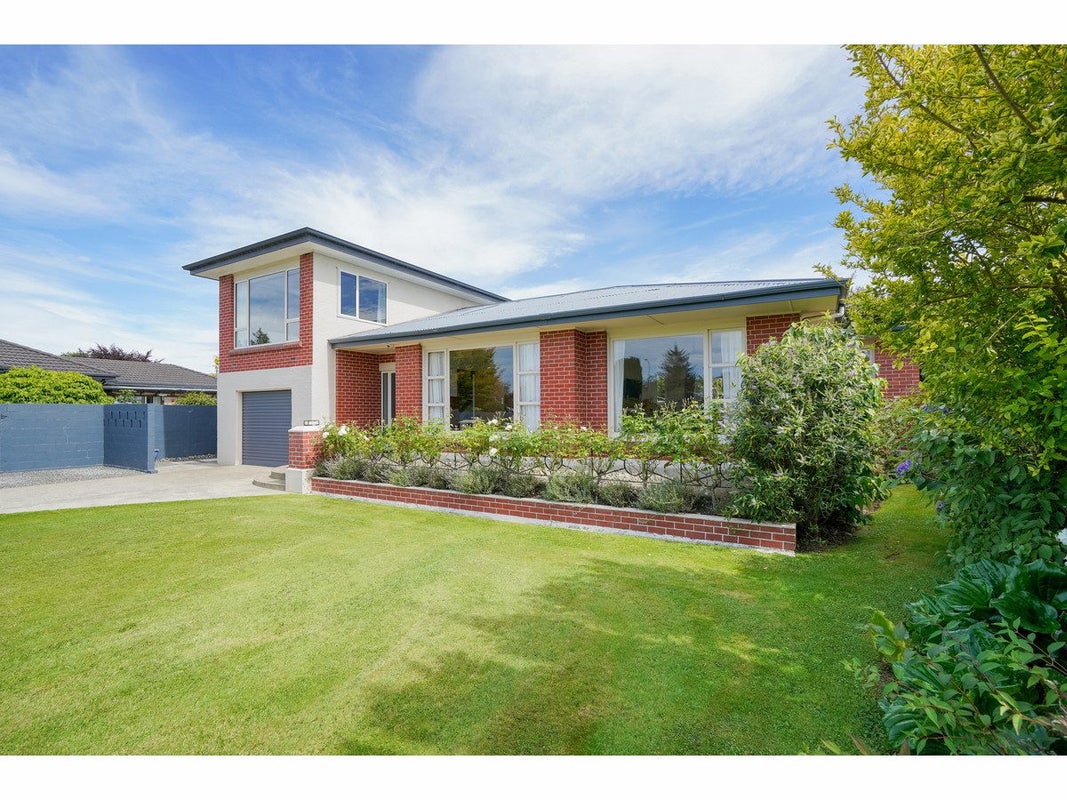 106 Ward Street, Waverley, Invercargill - Carousel 1