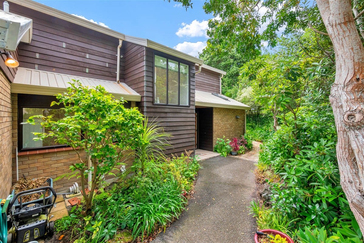 1 Tiri View Place, Waiake, Auckland - Carousel 28