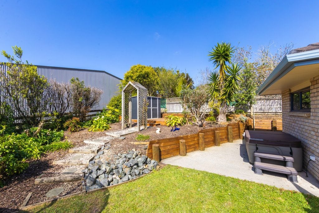 28 Lyttle Lane, Warkworth, Warkworth - Carousel 2