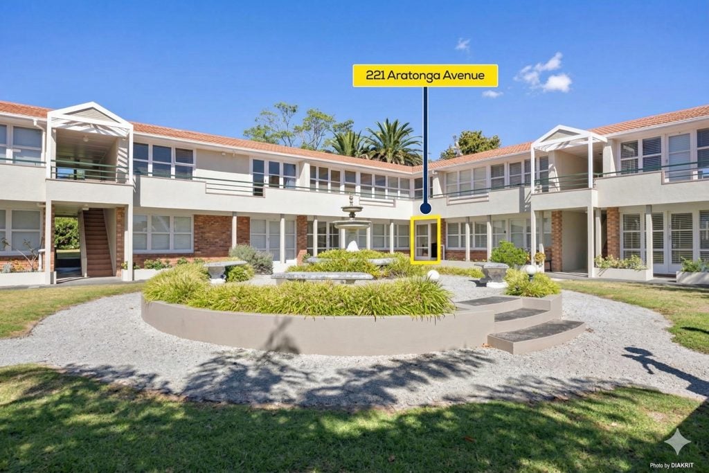 22I Aratonga Avenue, Greenlane, Auckland - Carousel 1