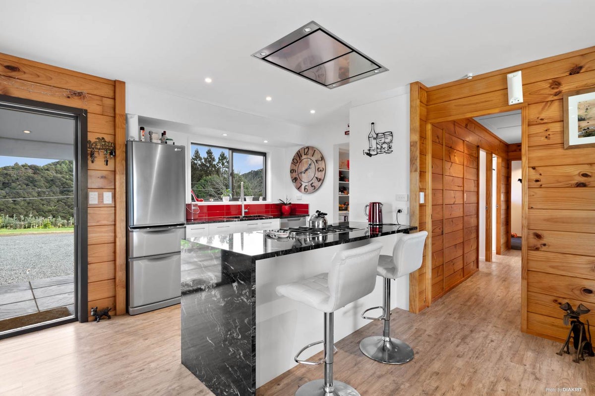 87 Axtens Road, Bombay - Carousel 1