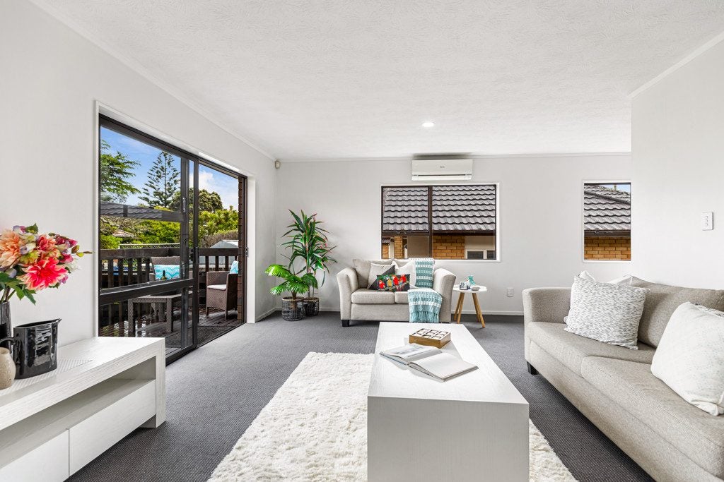 1/2 Kokiri Street, Te Atatu South, Auckland - Carousel 2