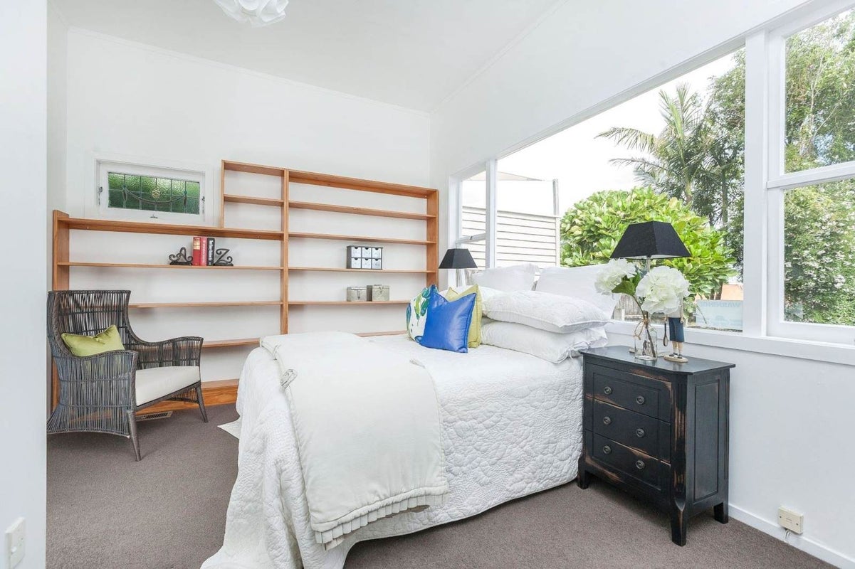 9A Rewa Road, Three Kings, Auckland - Carousel 12