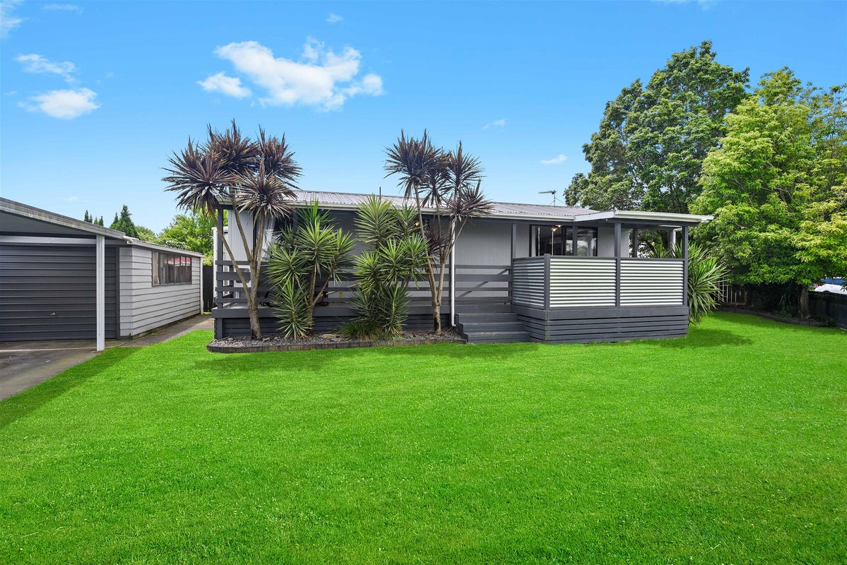 4 Sequoia Place, Pukete, Hamilton - Carousel 1