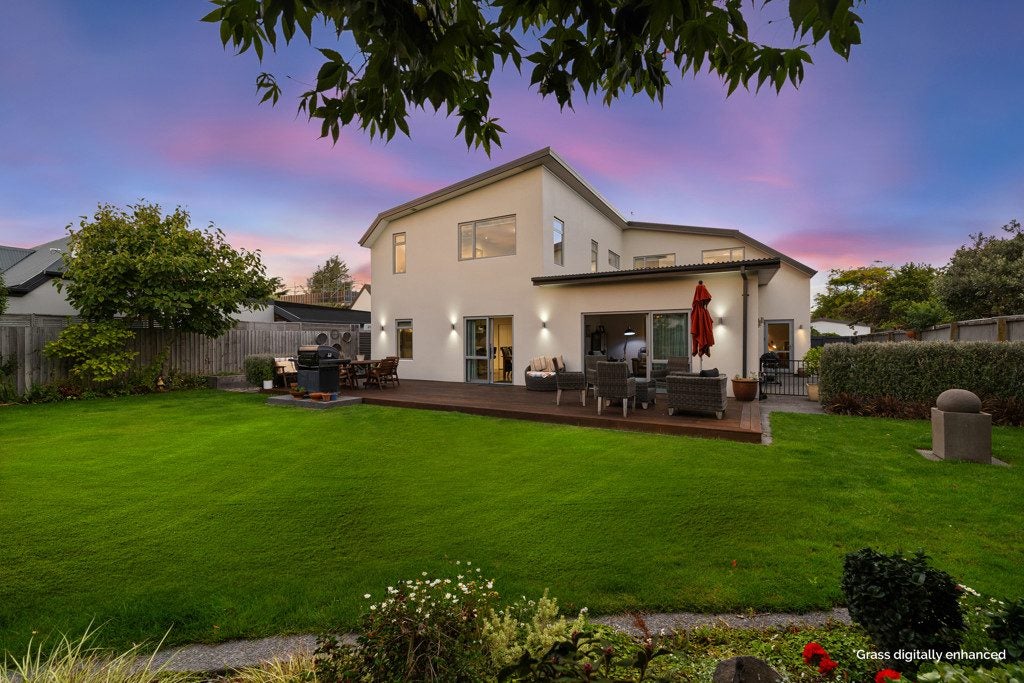 11 Plynlimon Road, Fendalton, Christchurch - Carousel 1