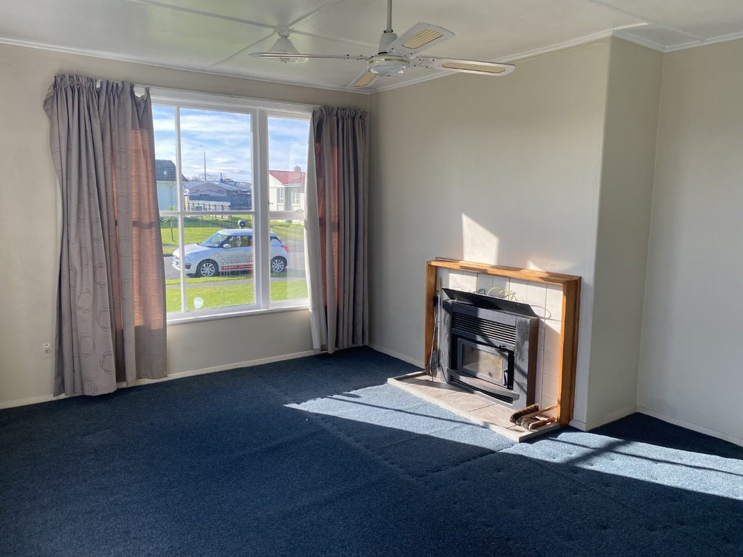 26 Cottrell Crescent, Onekawa, Napier - Carousel 1