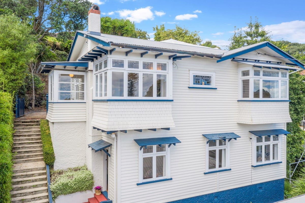 14 Charlton Avenue, Mount Eden, Auckland - Carousel 1