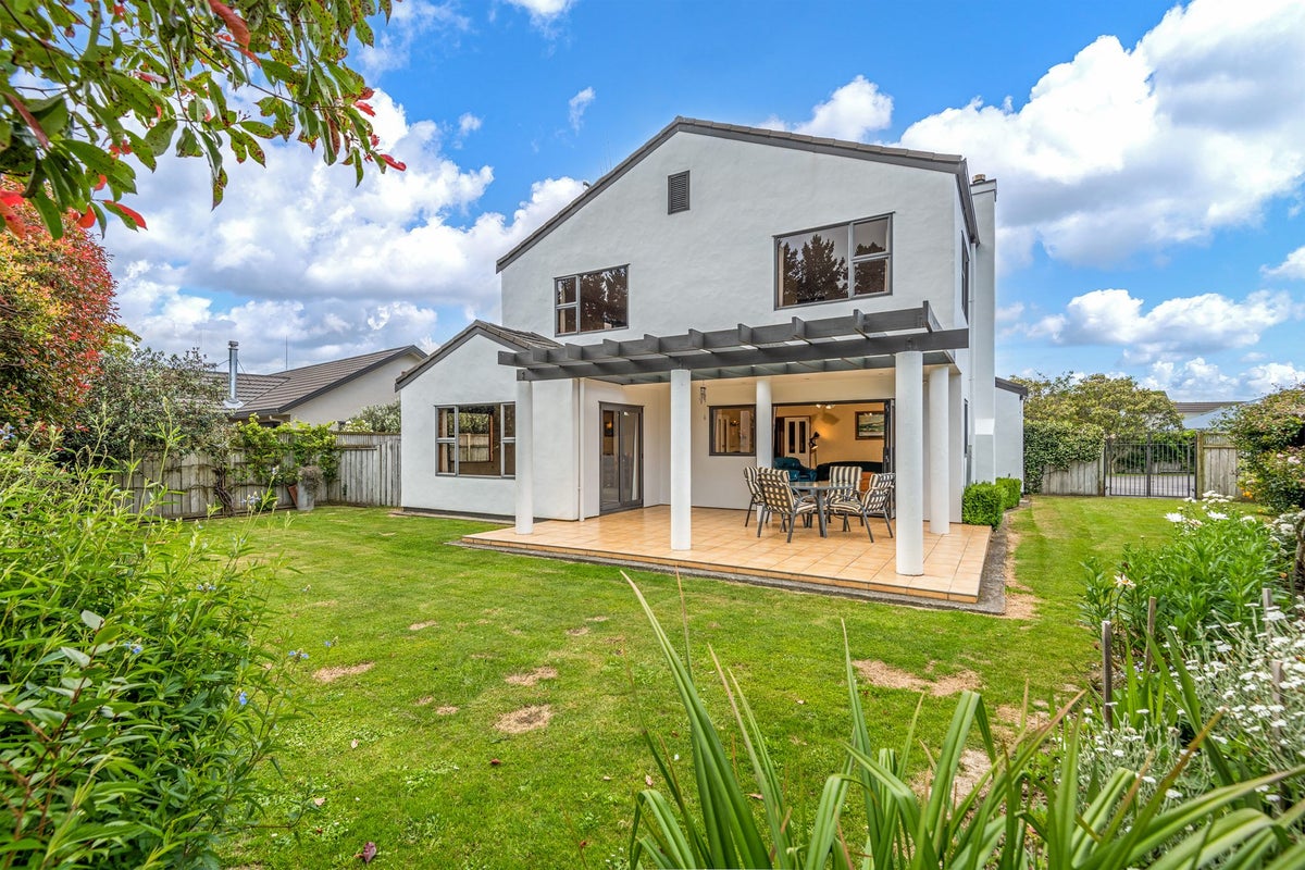 30 Washington Parade, Milson, Palmerston North - Carousel 2