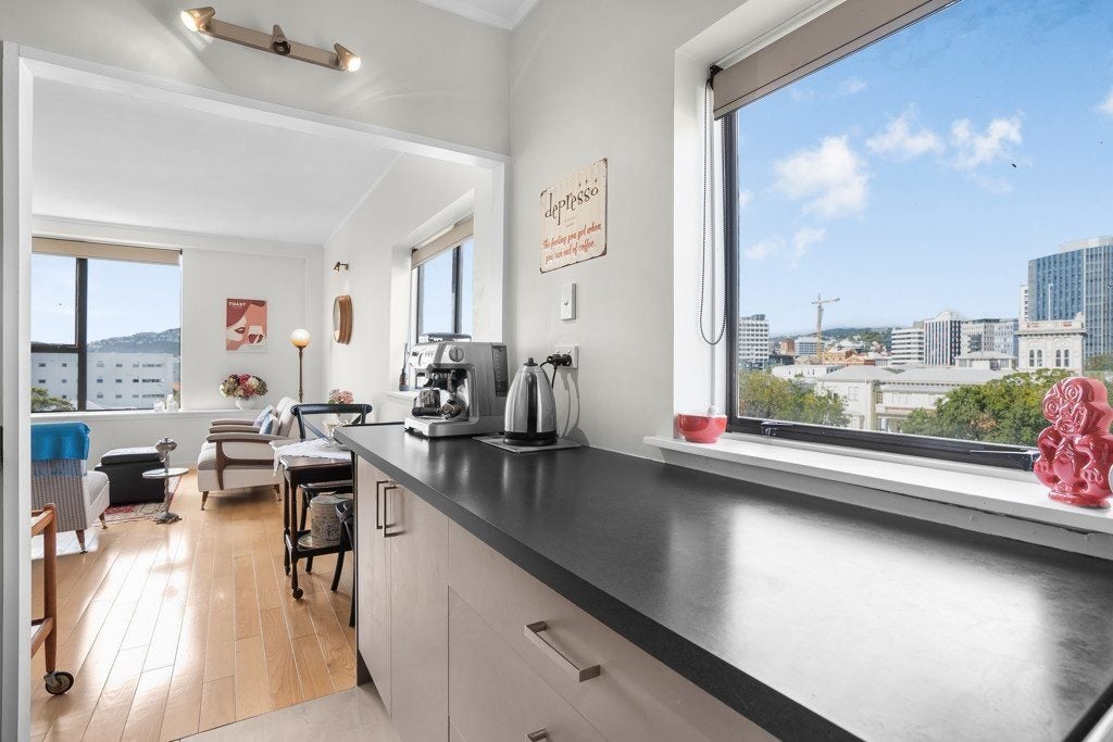 59/70 Hobson Street, Thorndon, Wellington - Carousel 1