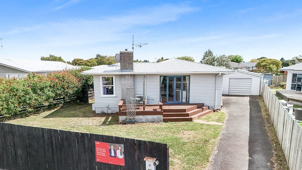 9 Katherine Place, Melville, Hamilton - Carousel 1
