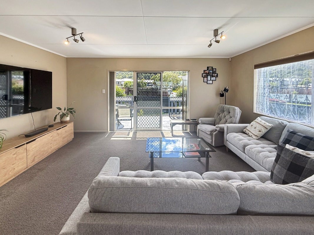 71 Mohaka Street, Wainuiomata, Lower Hutt - Carousel 2