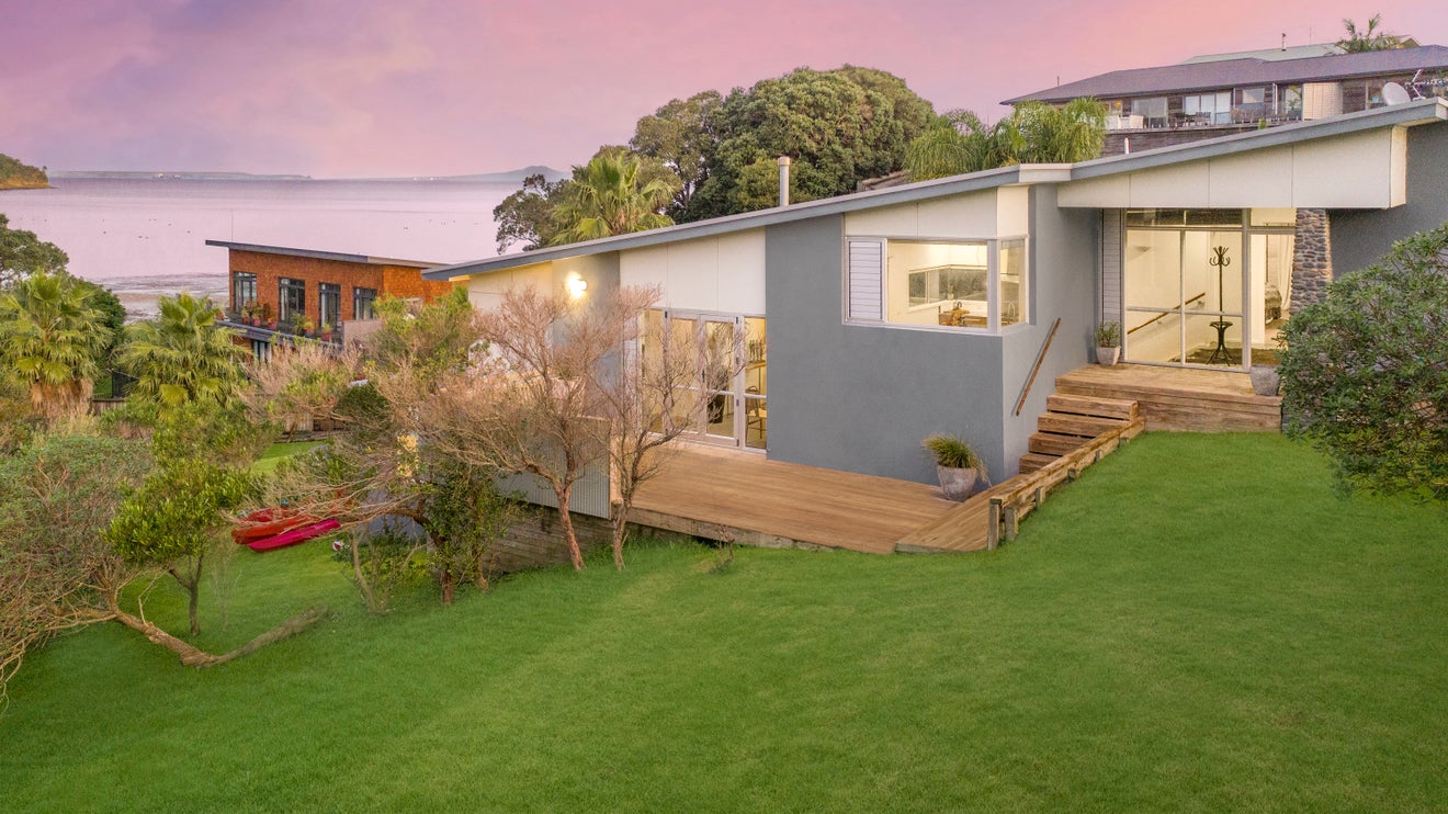 10 Double Bay Place, Army Bay, Whangaparaoa - Carousel 2