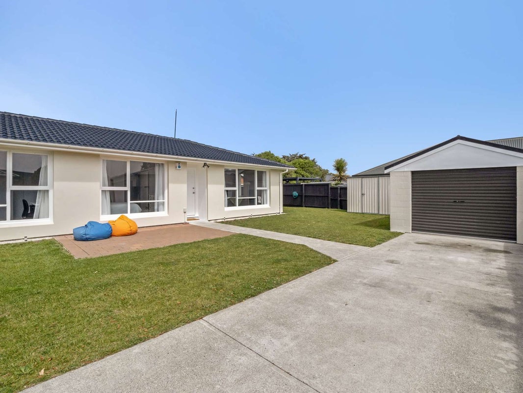 2/161 Beach Road, North New Brighton, Christchurch - Carousel 2