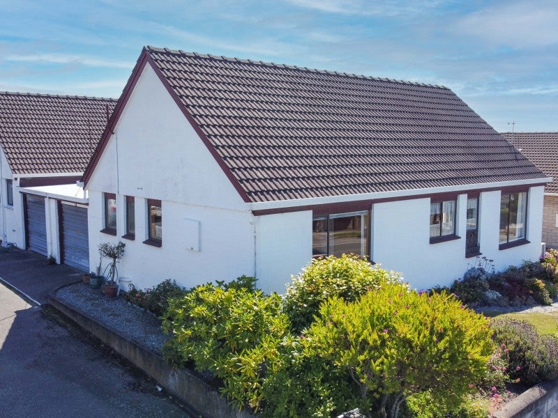 1/38 Selwyn Street, Maori Hill, Timaru - Carousel 1