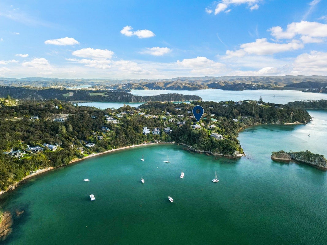 18 Kaha Place, Russell, Russell - Carousel 22