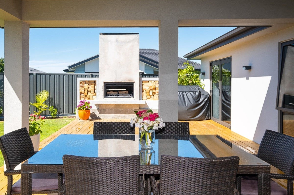 30 Kapiti Drive, Poraiti, Napier - Carousel 1
