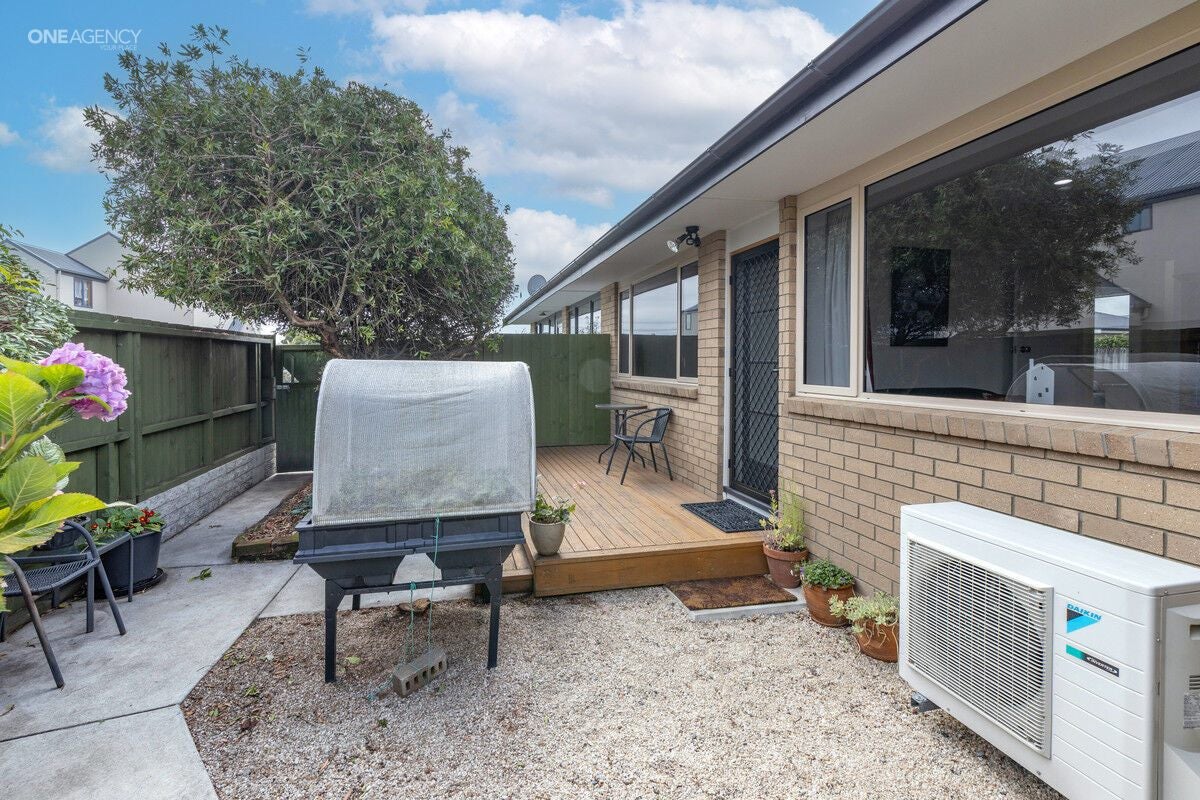 4/108A Ruskin Street, Addington, Christchurch - Carousel 1