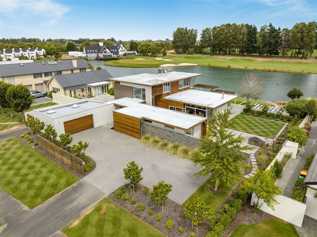 7 Mayfly Lane, Northwood, Christchurch - Carousel 2