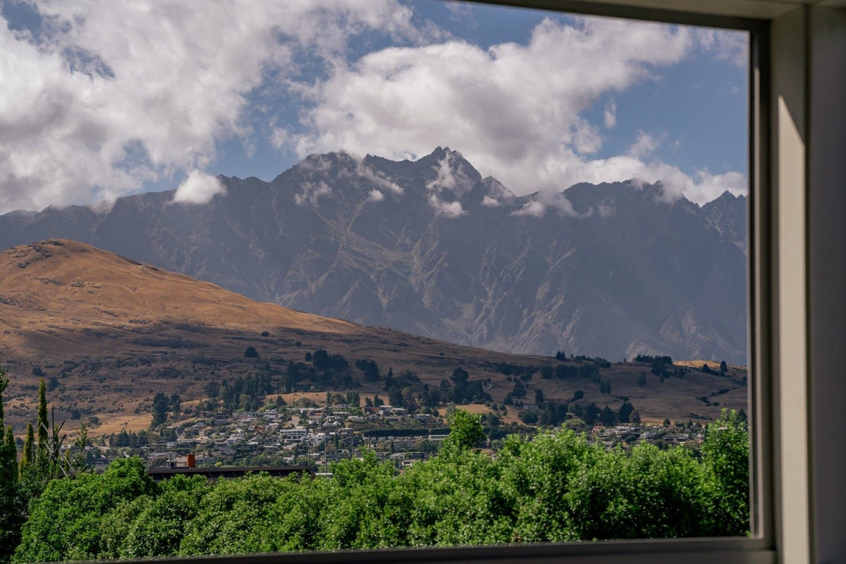 8 The Terrace, Queenstown, Queenstown - Carousel 19