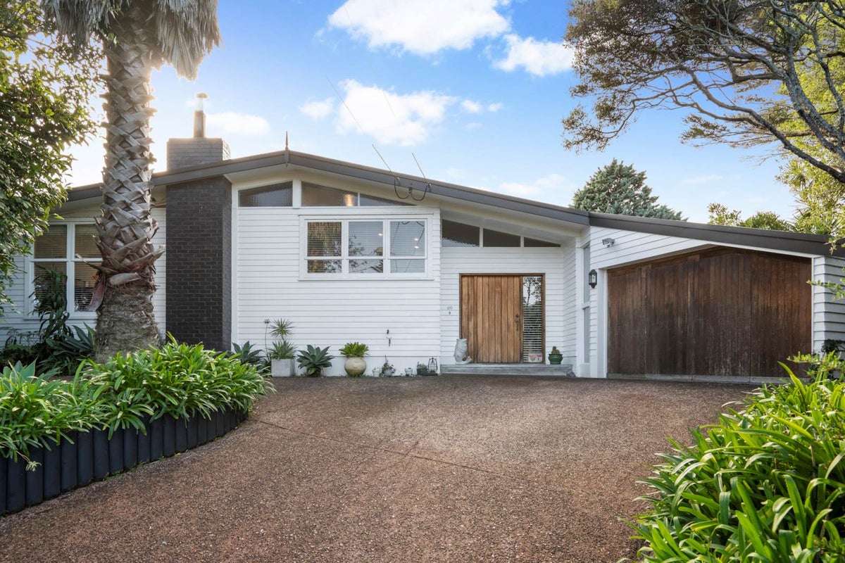 69 Kay Drive, Blockhouse Bay, Auckland - Carousel 1