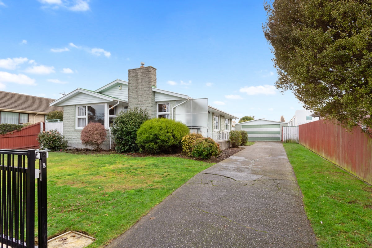 6 Mirfield Place, Russley, Christchurch - Carousel 2