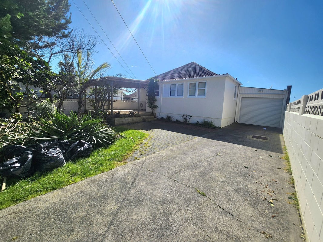 44 Church Street, Otahuhu, Auckland - Carousel 1